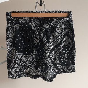 3 for $20 Paisley bandana Shorts with tie